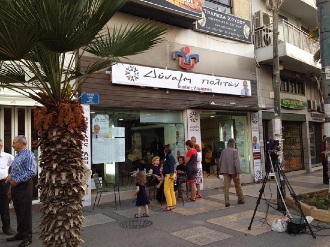 &quot;Θα γίνει η ανατροπή&quot; εκτιμούν στο εκλογικό κέντρο Λαμπρινού