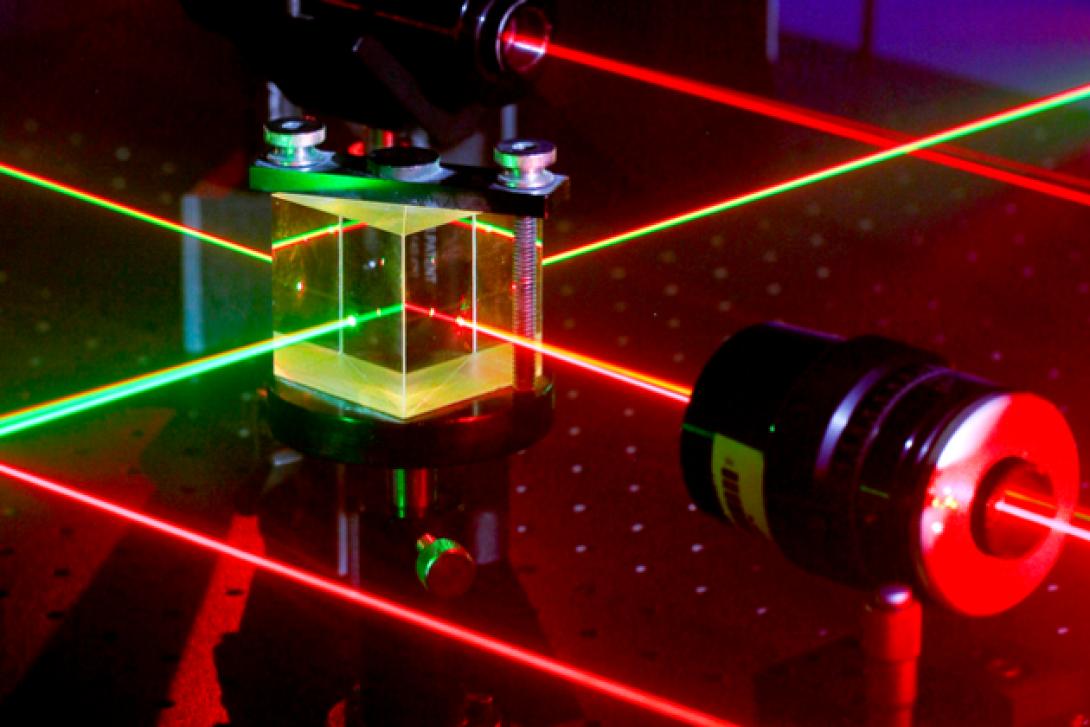 Νέο ρεκόρ κβαντικής τηλεμεταφοράς που ξεπερνά τα 25 χιλιομέτρα