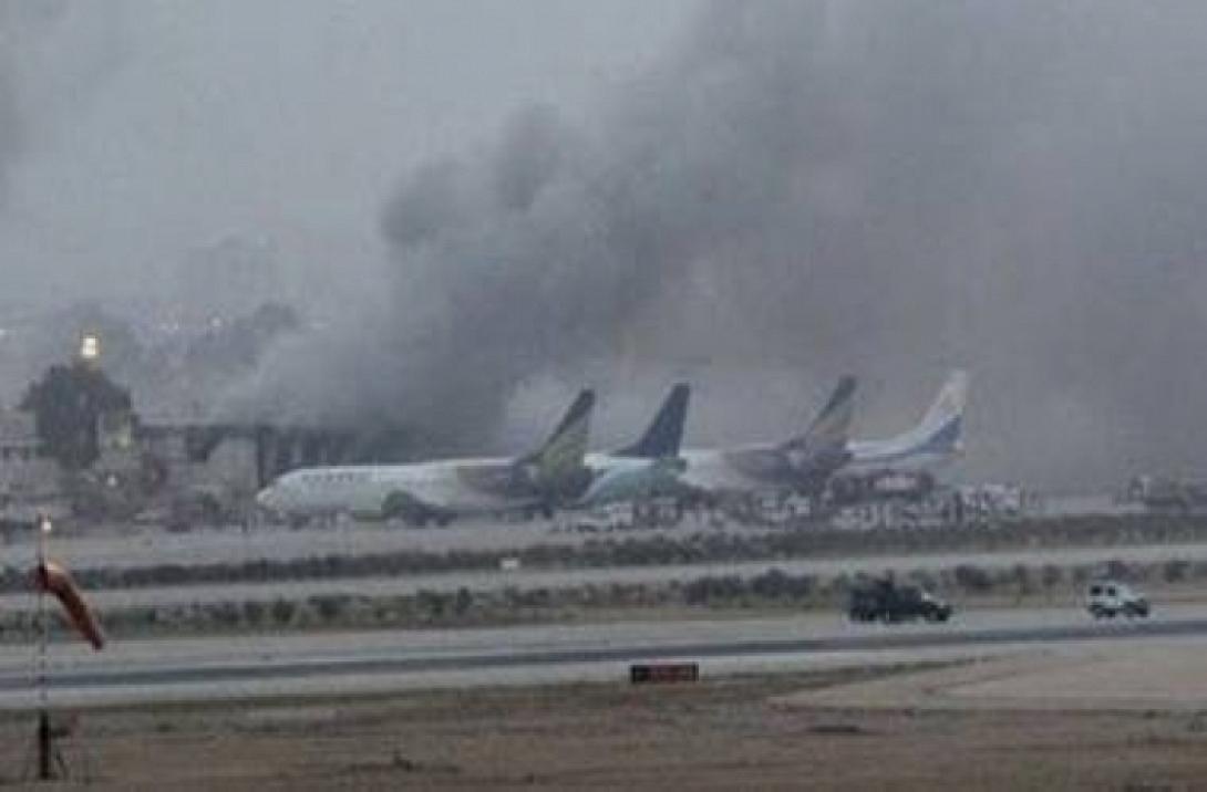 Επίθεση με πυραύλους στο αεροδρόμιο του Λαμπράκ της Λιβύης