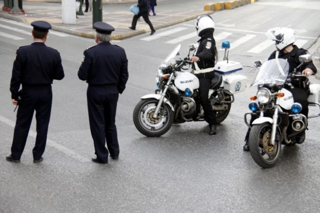 Ληστεία και αρπαγή ομήρου στο Δίστομο με λεία ποσό μαμούθ (βίντεο)