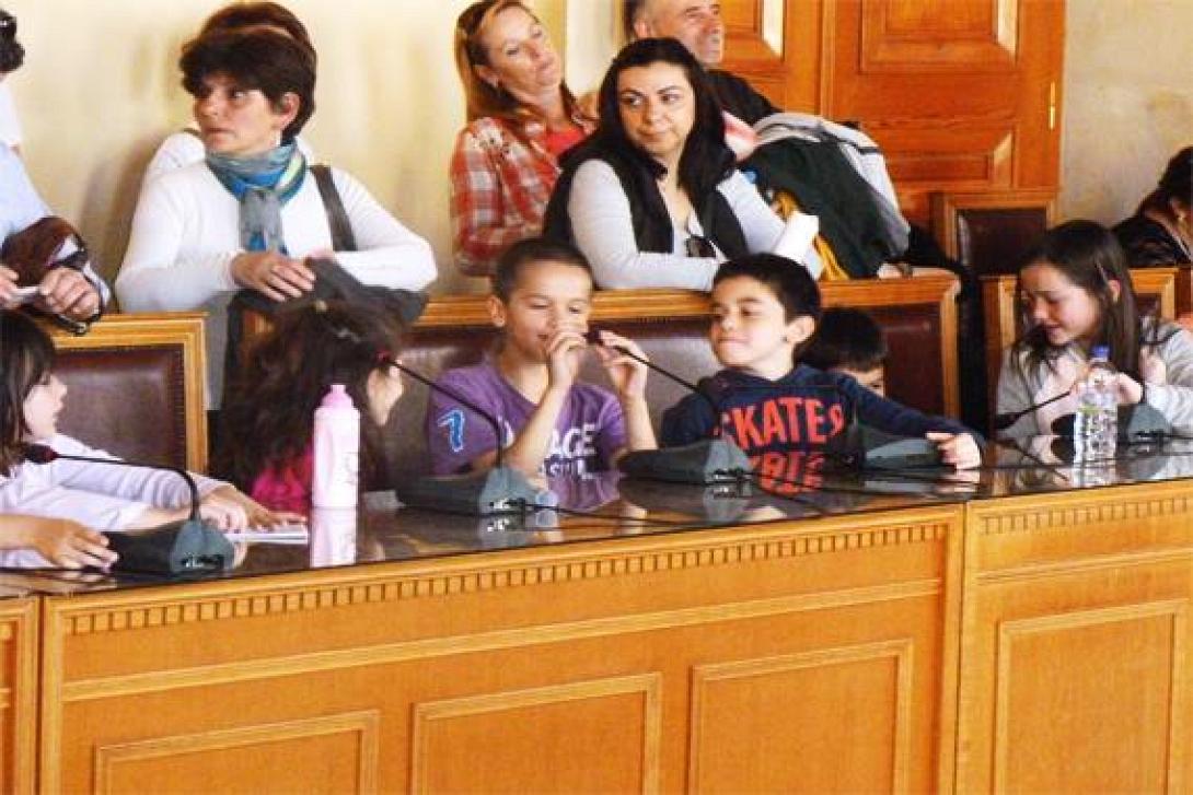 &quot;Κλειστά μυαλά, κλειστά σχολεία&quot; είπαν οι μαθητές του Ευρωπαϊκού Σχολείου Ηρακλείου 