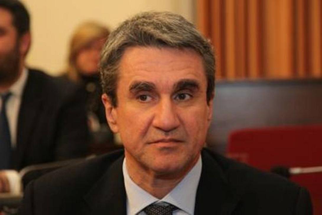 γιάννης λοβέρδος