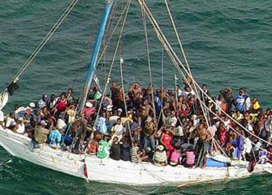 30 νεκροί μετανάστες νότια της Σικελίας