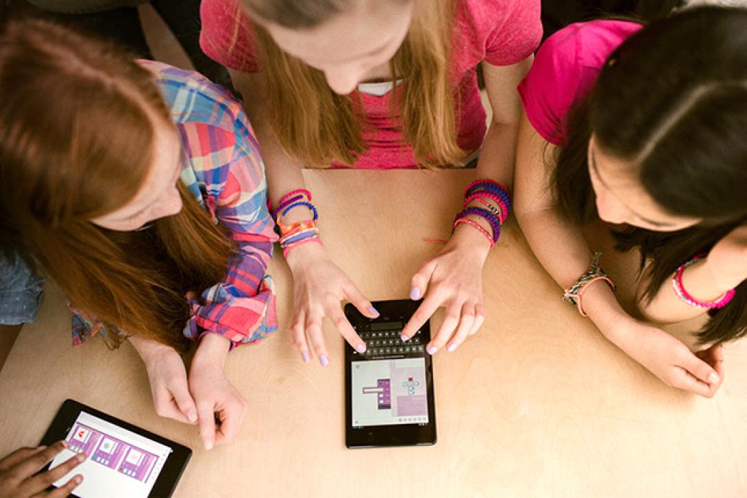 H Google δίνει 50 εκατομμύρια δολάρια σε γυναίκες! (βίντεο)