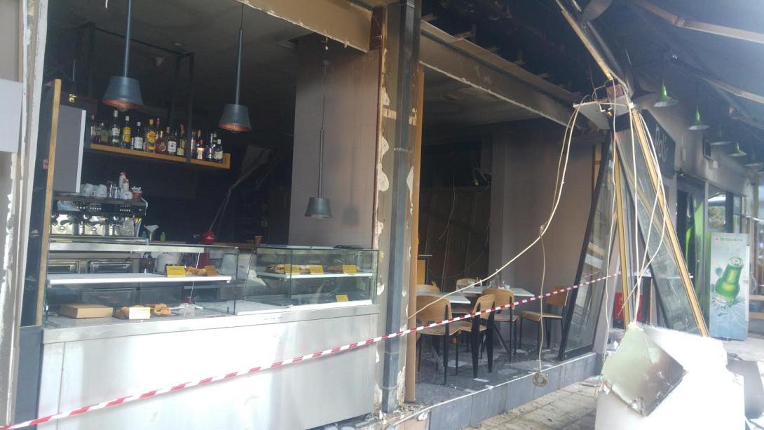 μαγαζί φωτιά