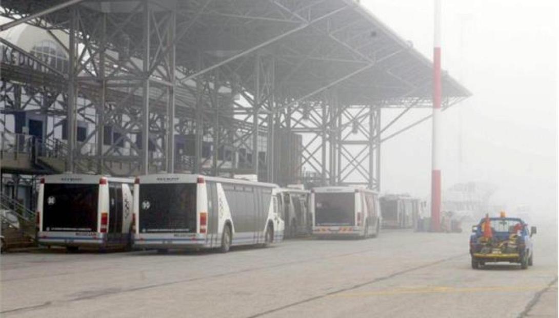 Μετ&#039; εμποδίων οι πτήσεις στο αεροδρόμιο &quot;Μακεδονία&quot; λόγω ομίχλης
