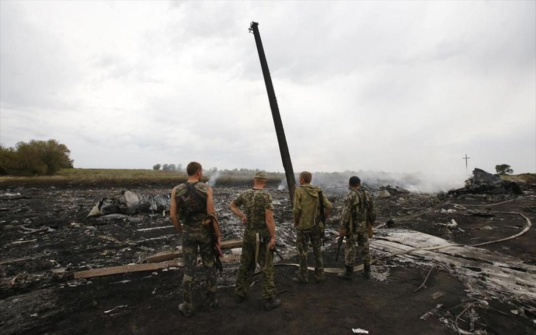 Μαζεύουν πτώματα από την συντριβή του μοιραίου Boeing...