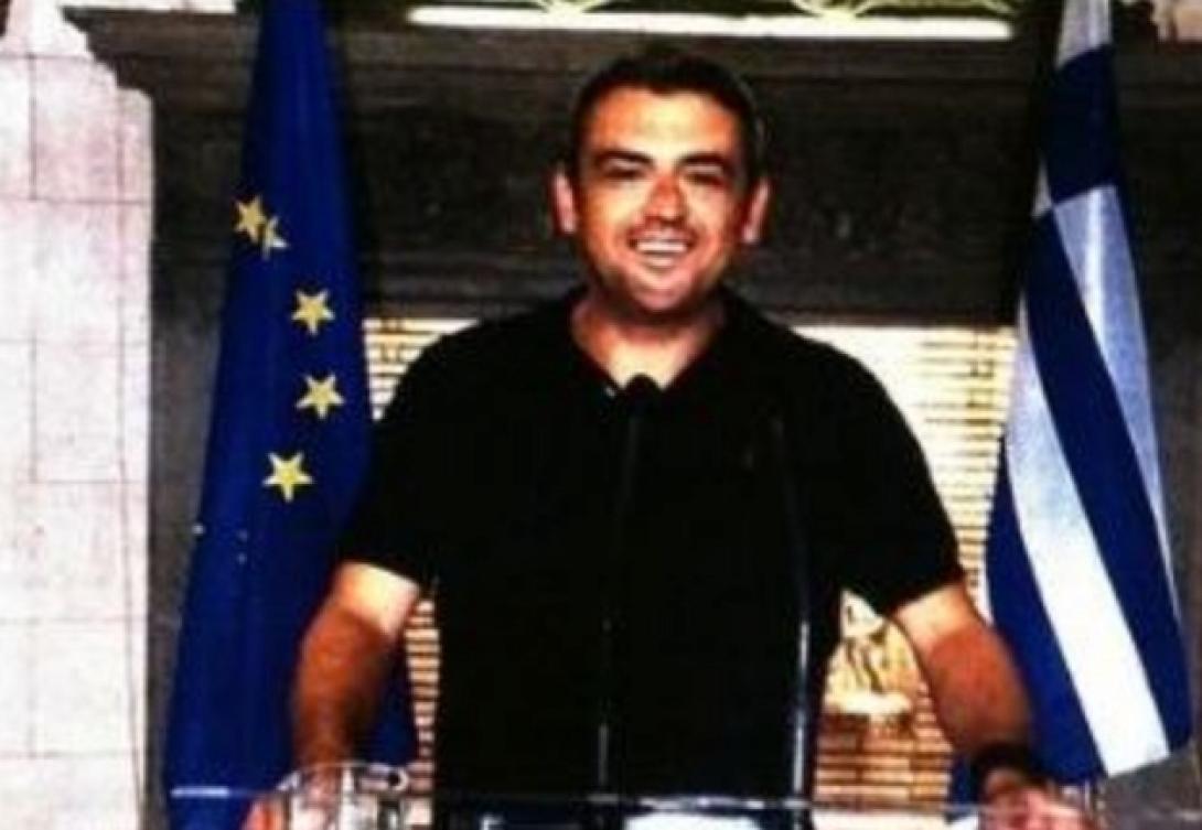 manos-petsitis-maximou-pappas.png.jpg