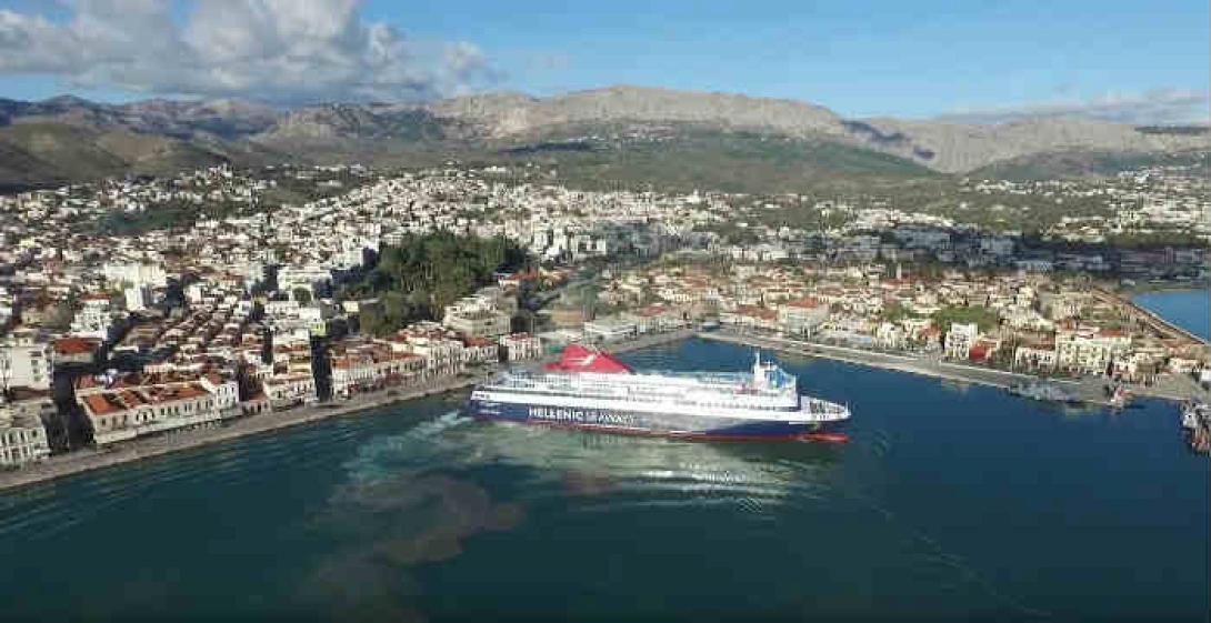 manouvres-pliou-nisos-mikonos-limani-chiou.jpg
