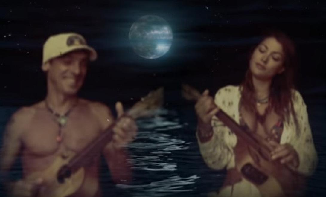manu-chao-klelia-renesi-tipota-1484560471.jpg