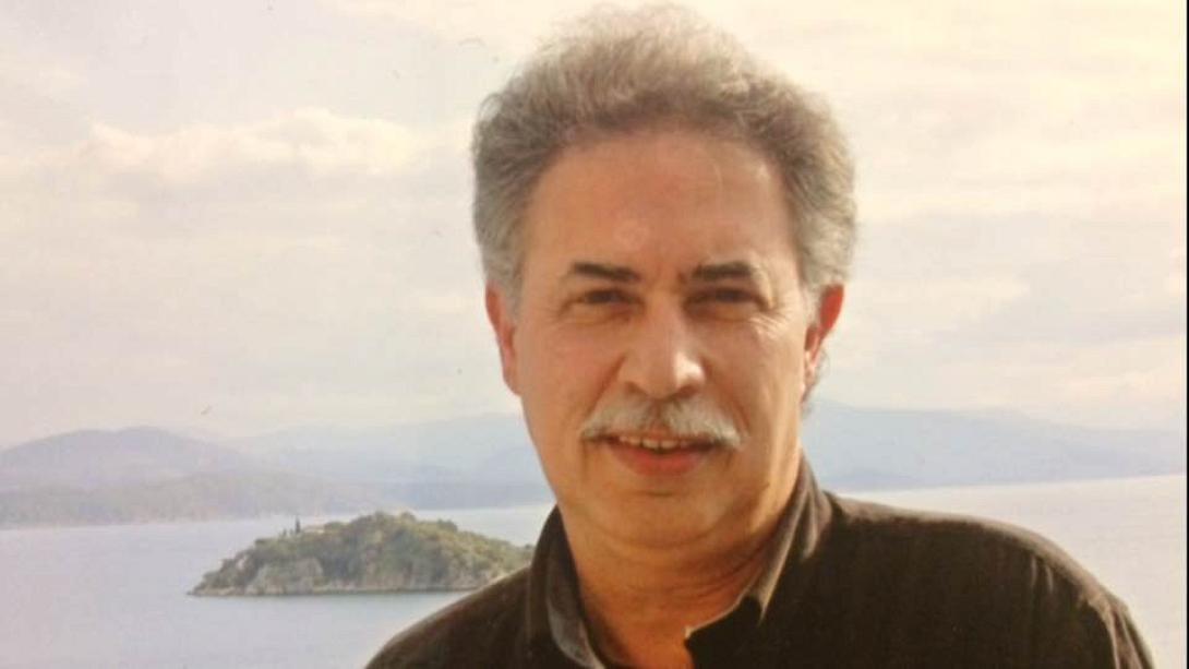 μανώλης μανουράς