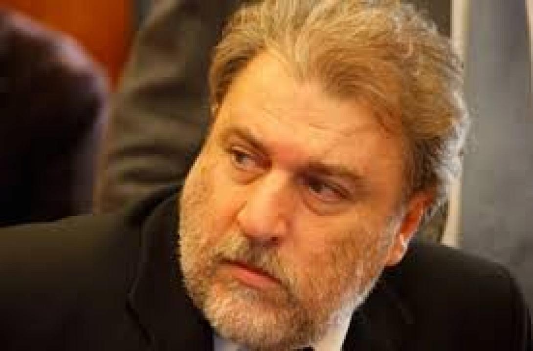 Άμεση αντιμετώπιση των φαινομένων βίας στα γήπεδα, ζητεί ο Νότης Μαριάς