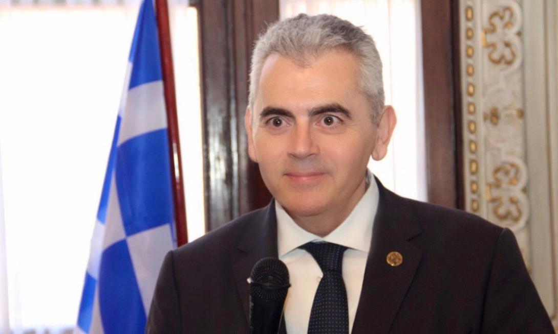 μάξιμος χαρακόπουλος