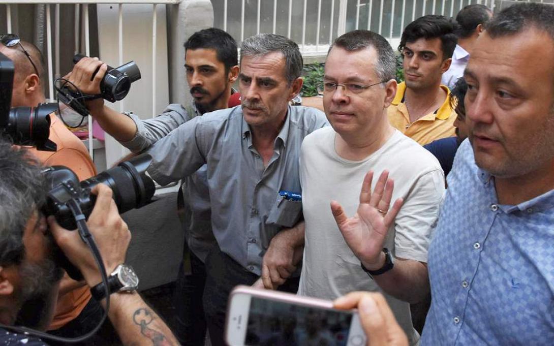 αμερικανος παστορας.jpg