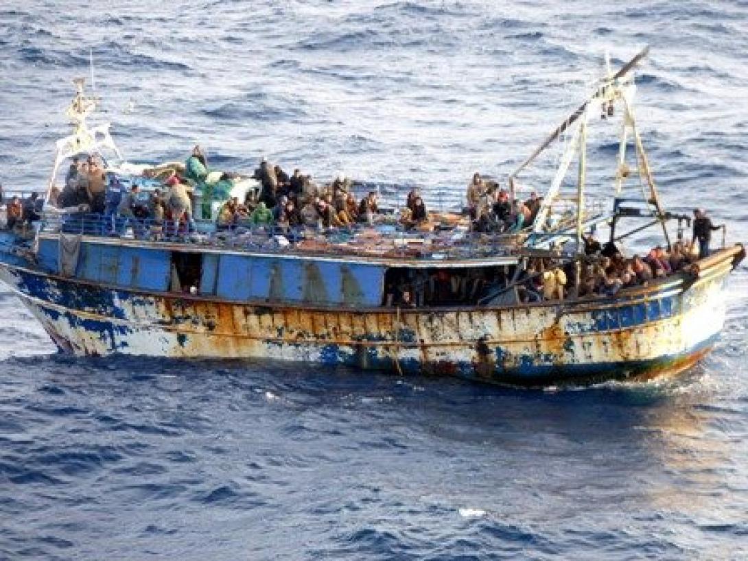 Σώθηκαν πάνω από 1000 μετανάστες στις παραλίες της Σικελίας 