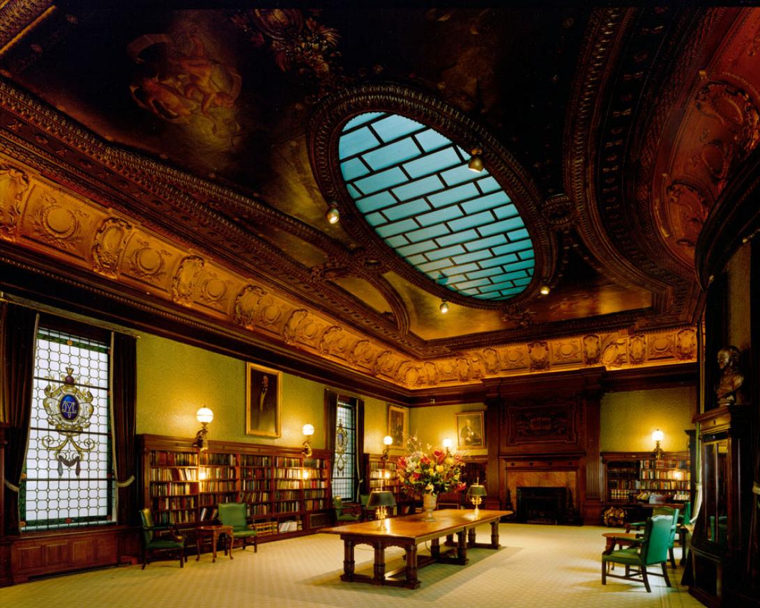 Τα χλιδάτα ταξίδια των Ελλήνων Υπουργών εν μέσω κρίσης