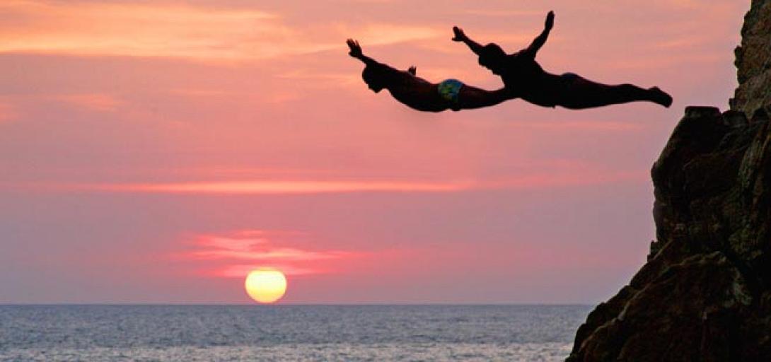  Cliff diving 