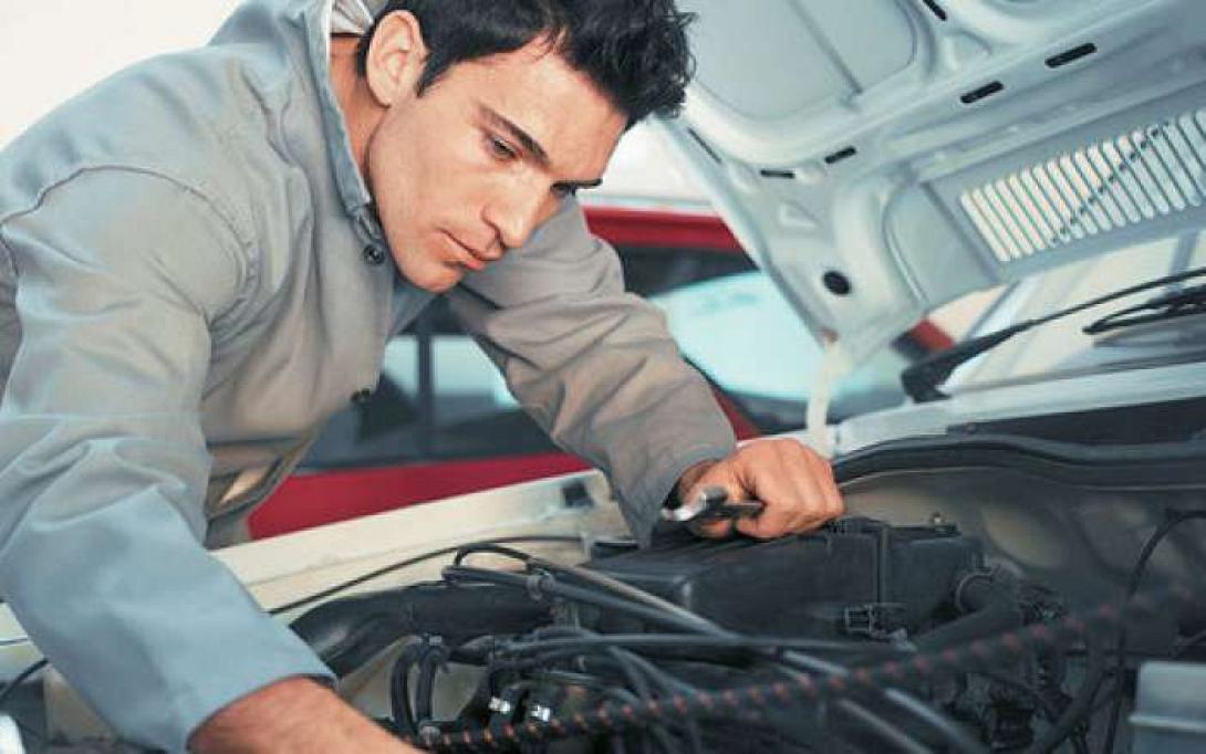 μηχανικός αυτοκινήτων