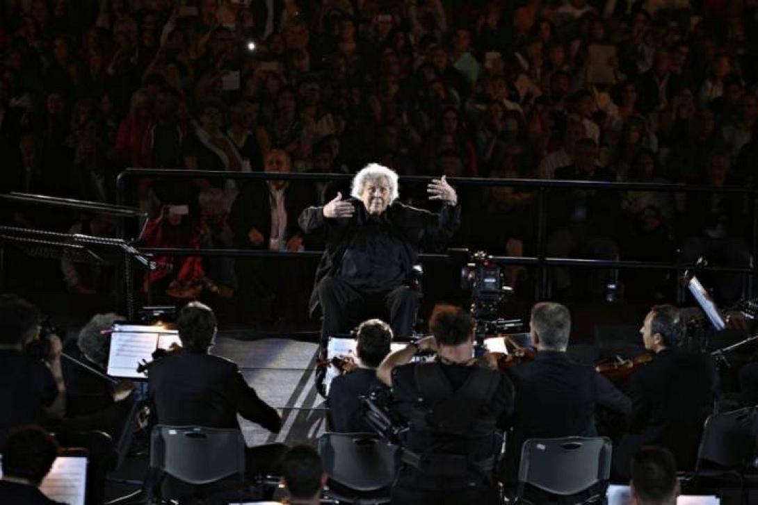 mikis-theodorakis.jpg