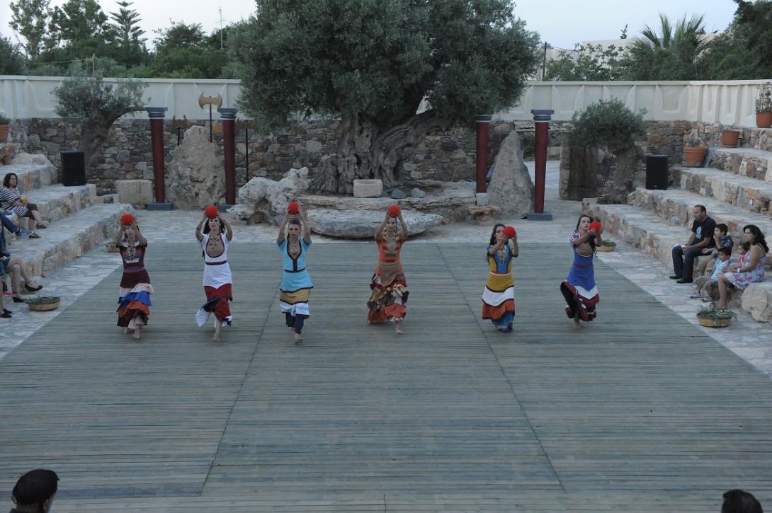 μινωικη αυλη