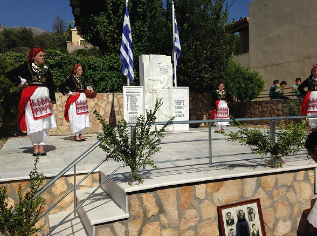 Στο μνημόσυνο για τους πεσόντες του Σάρχου, Νότης Μαριάς και Λευτέρης Αυγενάκης