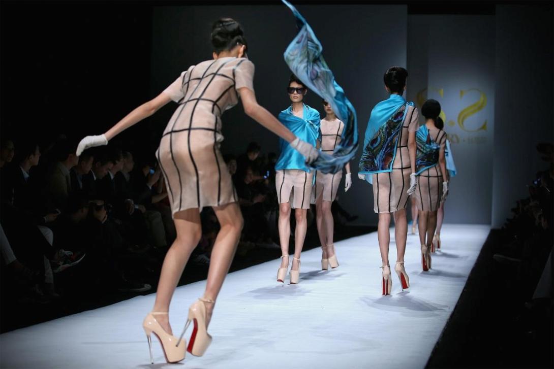 models-fall-way.jpg