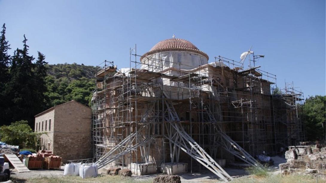 μονή δαφνίου