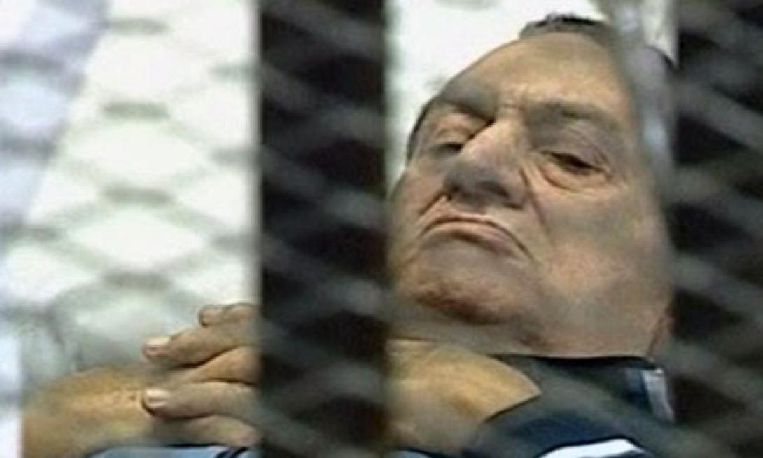 Σε τριετή φυλάκιση για διαφθορά καταδικάστηκε ο Χόσνι Μουμπάρακ