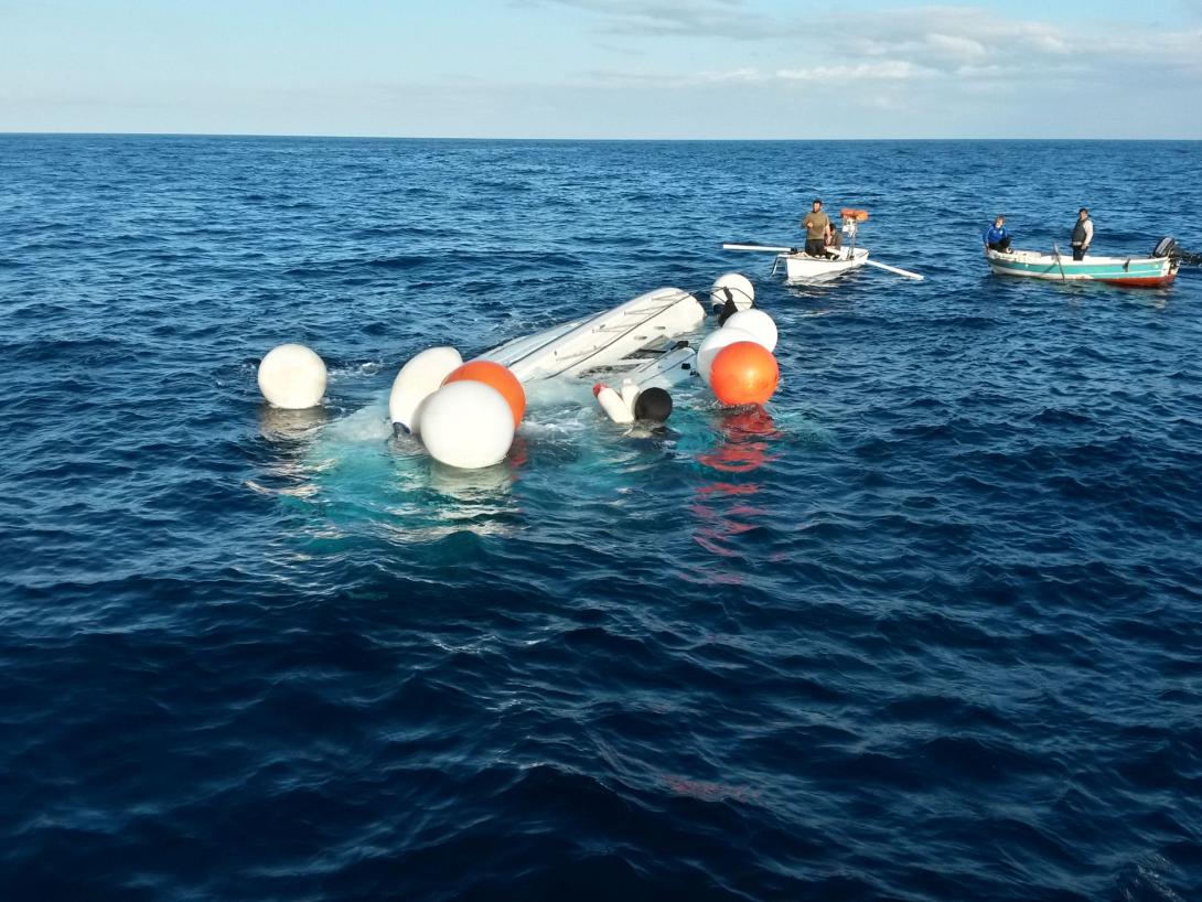 Αγνοούνται τέσσερις μετανάστες μετά τη βύθιση λέμβου ανοιχτά της Λέσβου