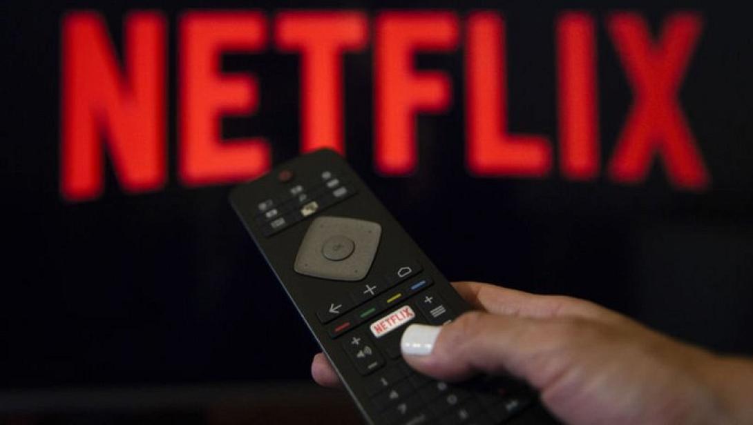 netflix_freno_sti_synetairiki_parakoloythisi.jpg