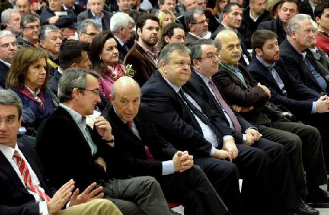 Απόντες 11 βουλευτές του ΠΑΣΟΚ από τη συνδιάσκεψη της &quot;Ελιάς&quot;