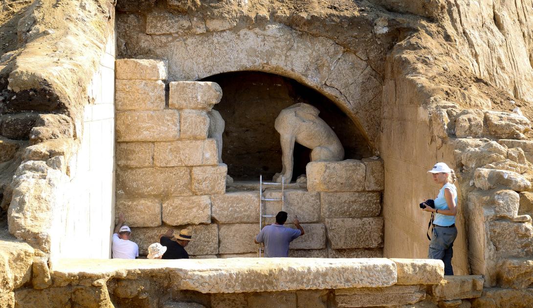 «Να αξιοποιήσουμε προς τη σωστή κατεύθυνση την Αμφίπολη»