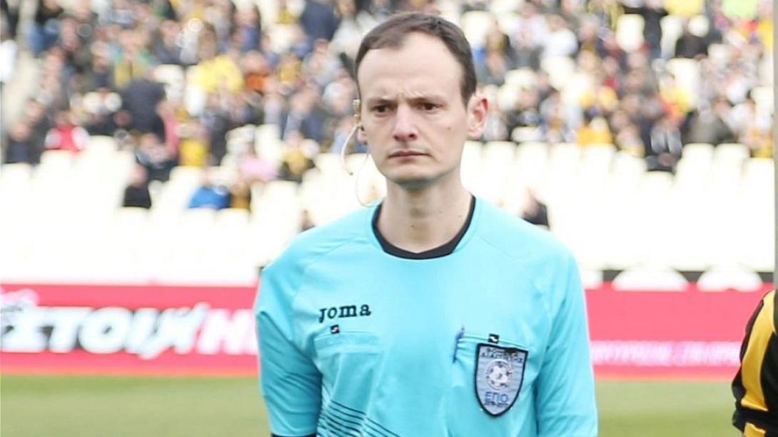 nikolakakis.jpg