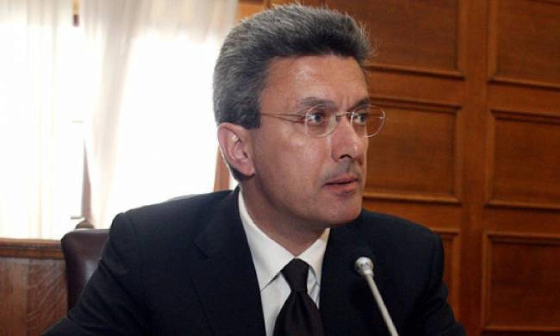 nikos-chatzinikolaou.jpg