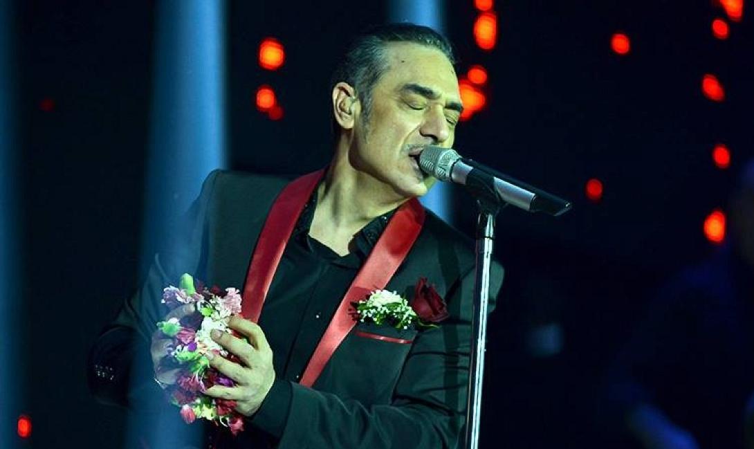 notis-sfakianakis.jpg