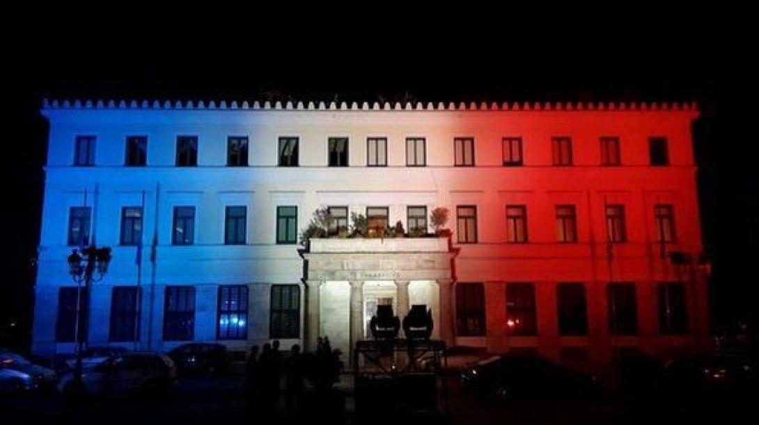 δημαρχείο αθηνων,επιθεση παρισι