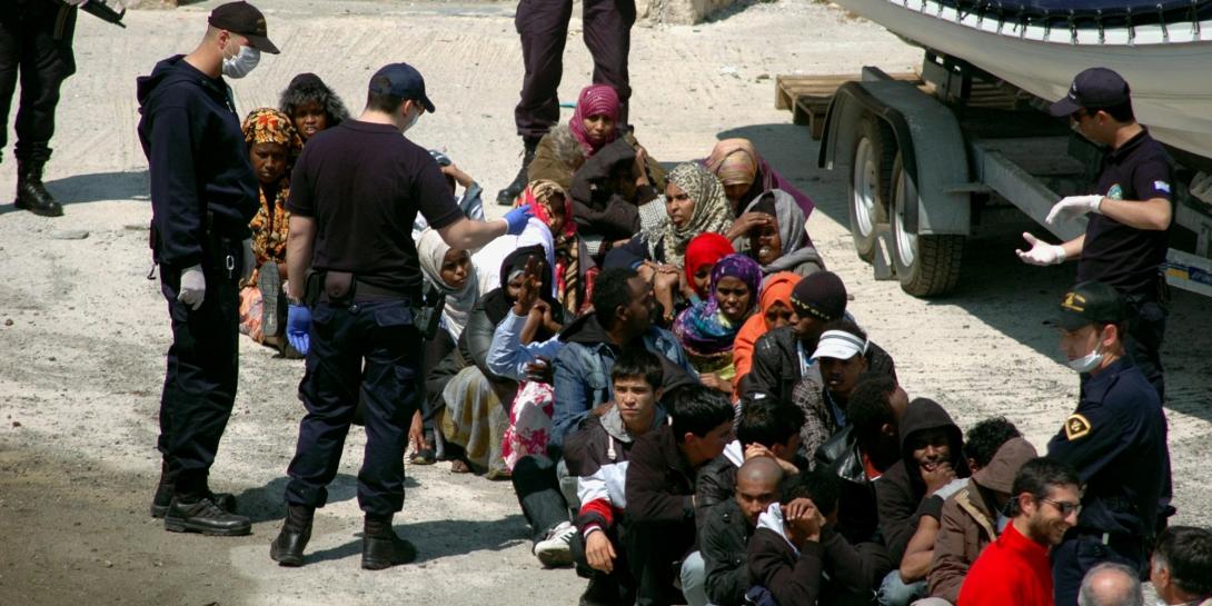 προσφυγες,λιμενικο