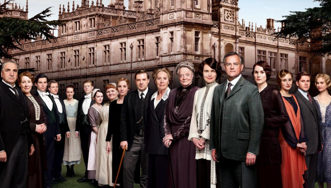 o_pyrgos_toy_downton_tainies_2019_sinema.jpg