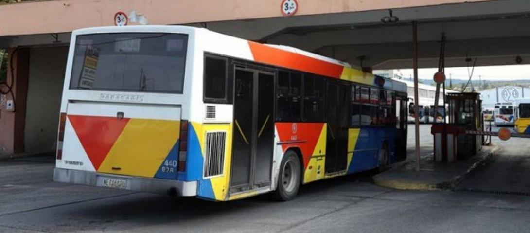 Λεωφορείο γέμισε καπνούς ενώ εκτελούσε δρομολόγιο.jpg