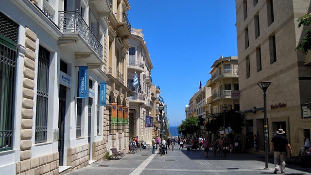 Έτσι φτιάχνουν πεζόδρομο .. εκτός Ελλάδας (Ένα διαφωτιστικό βίντεο)