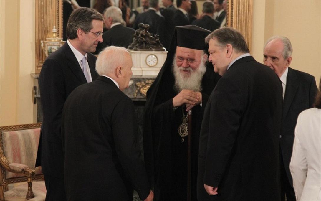 Το μεσημέρι της Τρίτης η ορκωμοσία των νέων μελών της κυβέρνησης