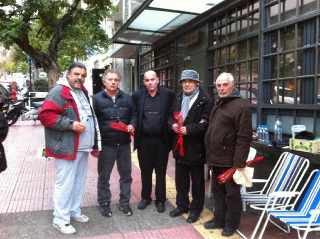 &quot;Οι άνθρωποι με το γαρύφαλλο&quot; και ο Μιχελογιαννάκης