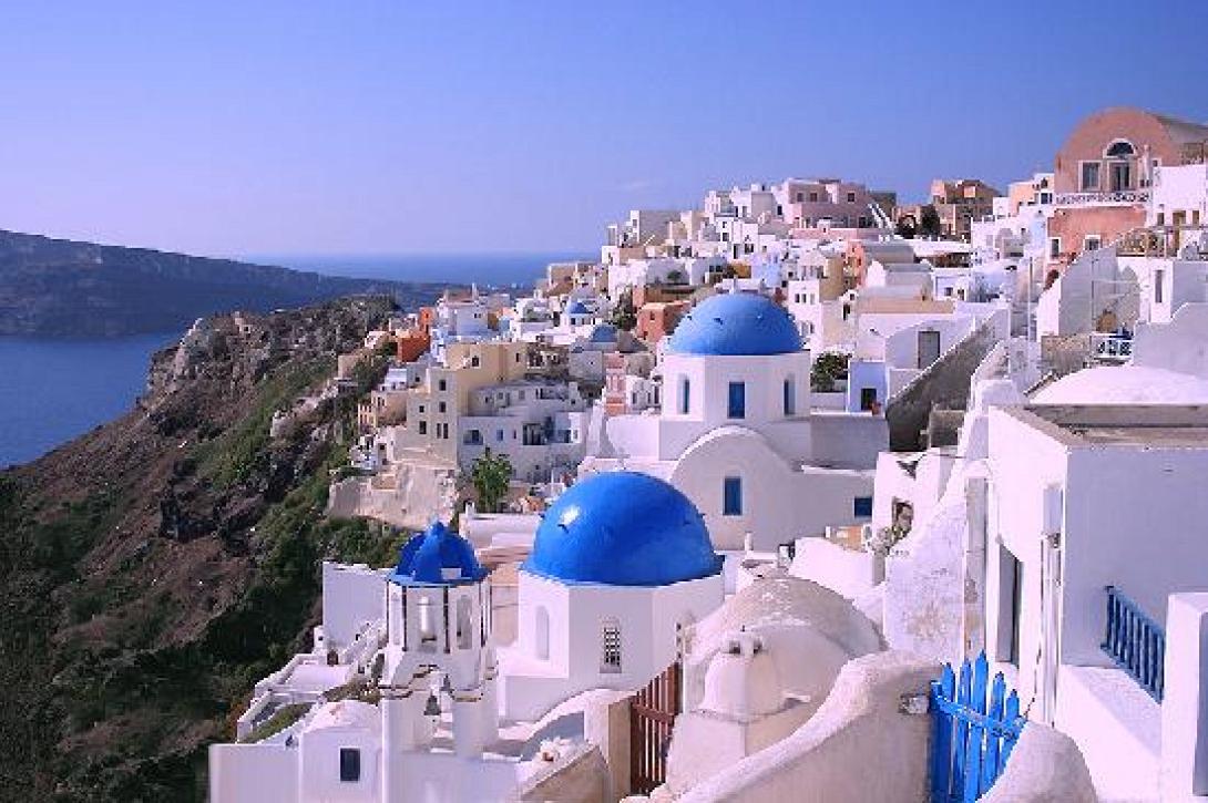 Η Σαντορίνη στις πιο όμορφες ευρωπαϊκές πόλεις