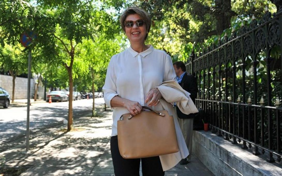 olga-gerobasili-orkomosia-neon-upourgon.jpg