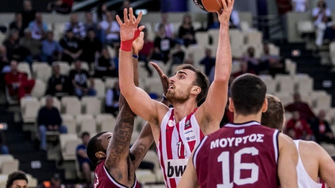 olimpiakos.ifestos.jpg