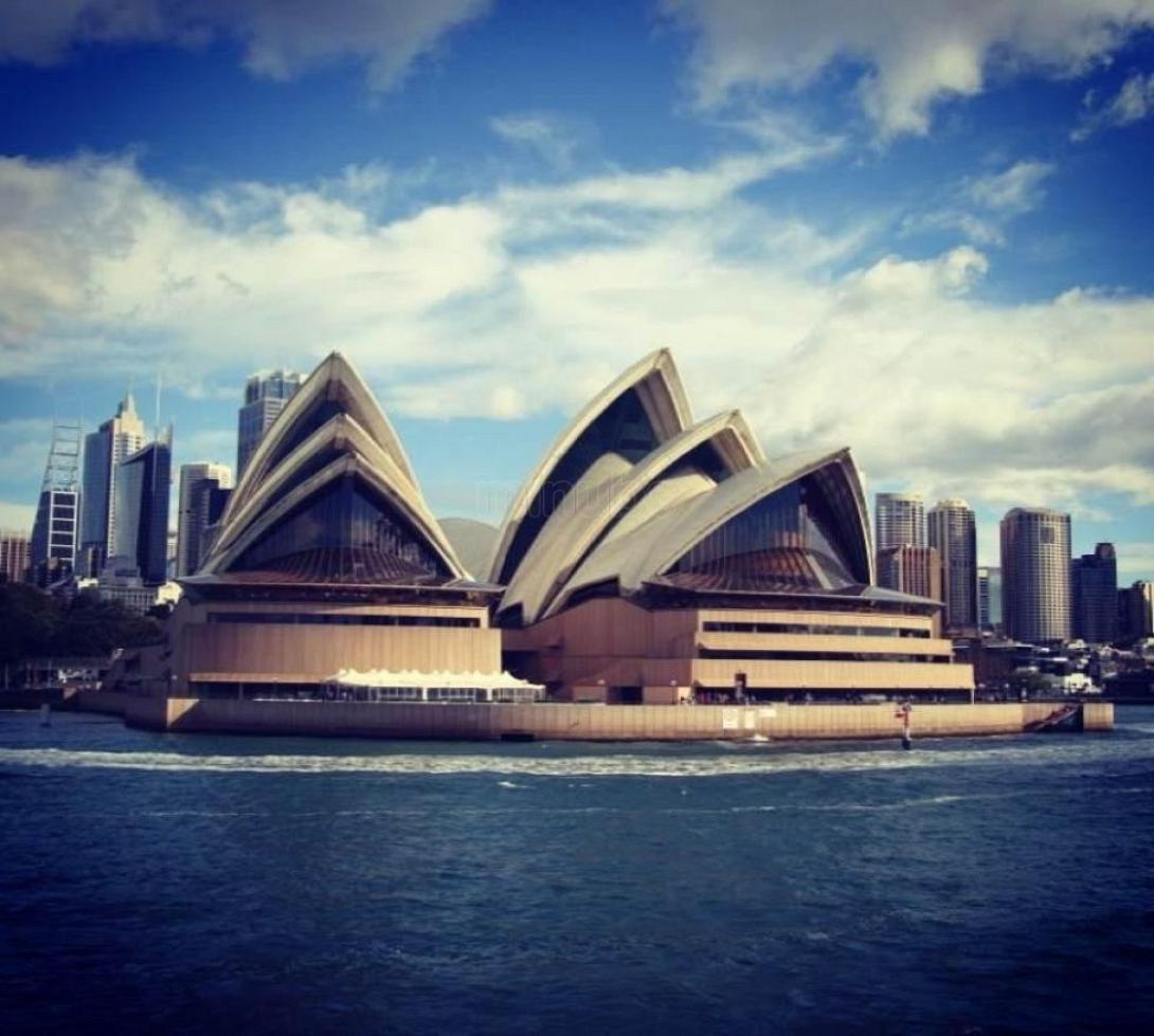 Πάνω από 30.000 Έλληνες εγκαταστάθηκαν στην Αυστραλία σε ένα χρόνο