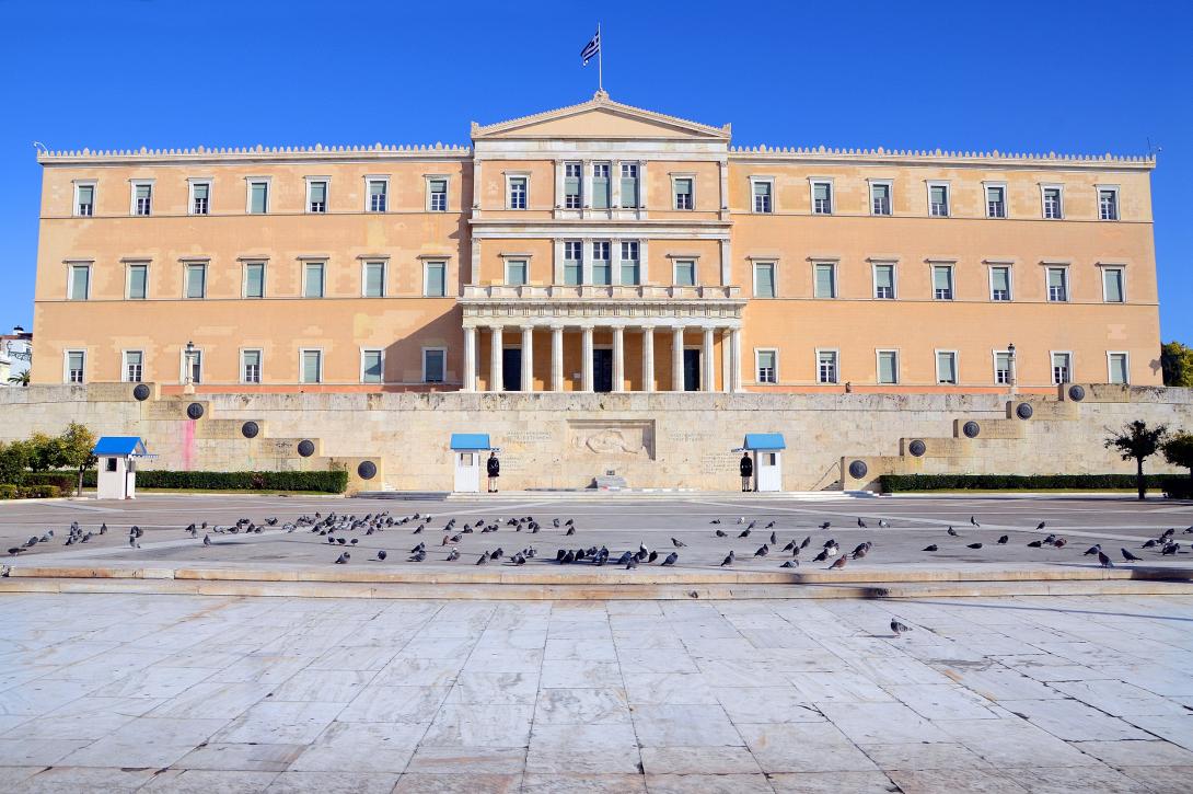 Ορκίζονται τη Δευτέρα στη Βουλή οι Δεικτάκης και Δαμαβολίτης