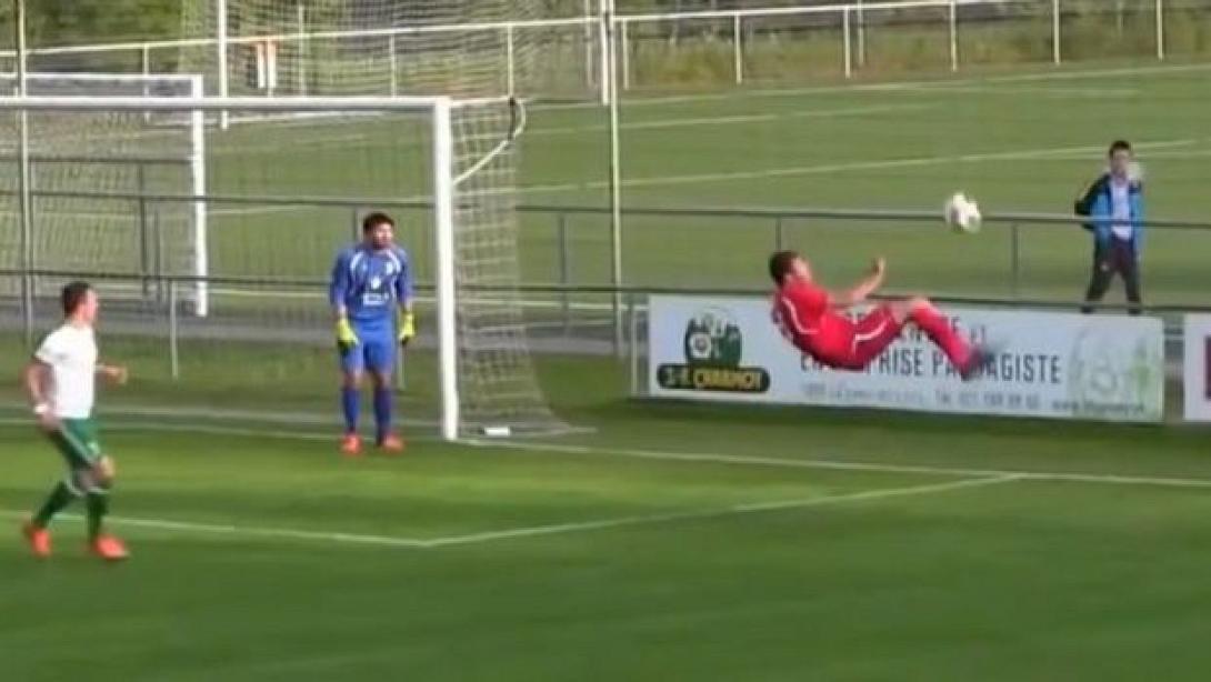 owngoal-cailidi.jpg