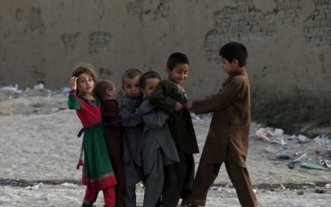 paidiko-paixnidi-sto-afganistan.jpg