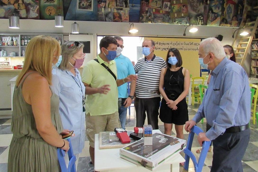 Επιτραπέζια παιγνίδια για τα άτομα με προβλήματα όρασης στο Πολύκεντρο Νεολαίας